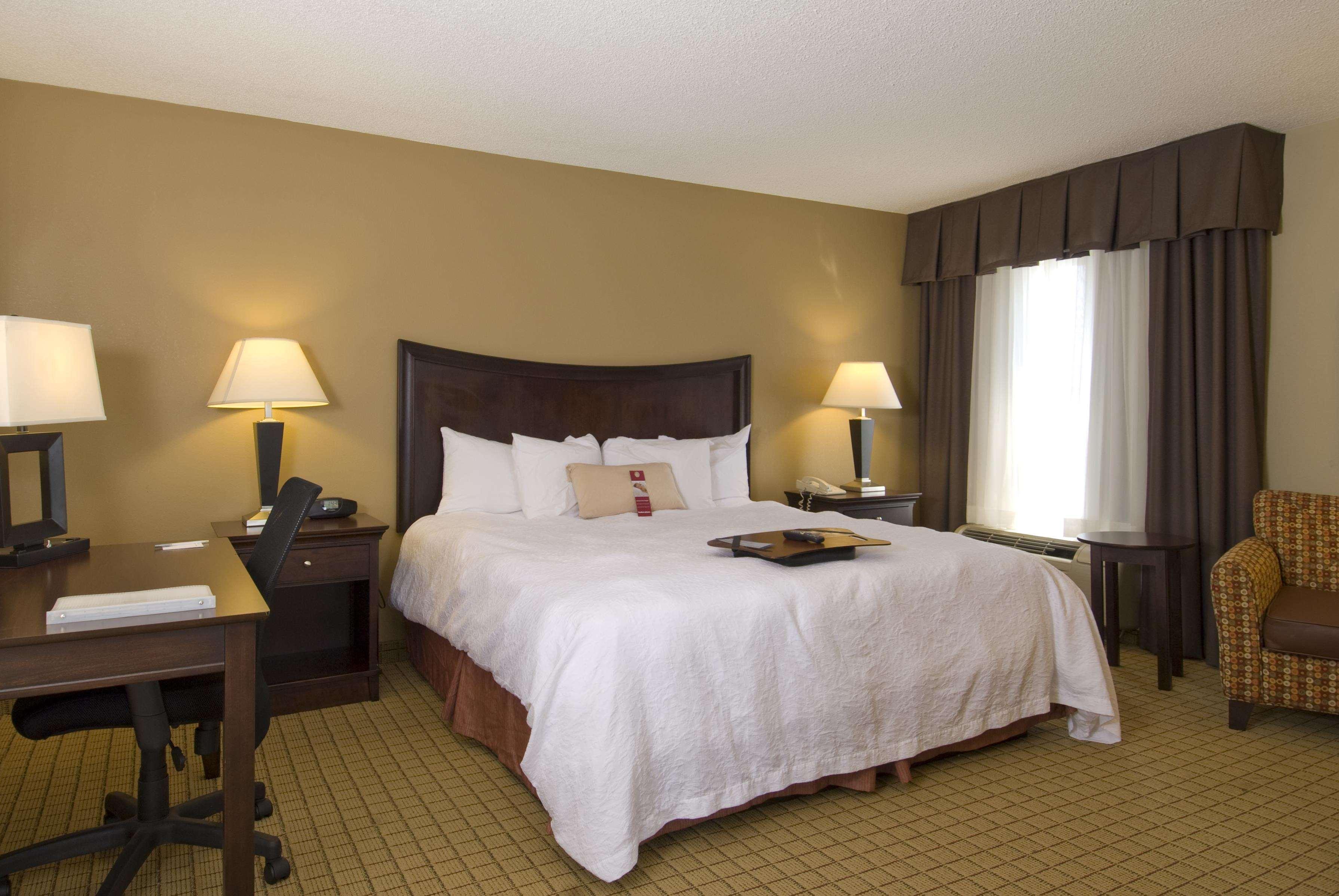 Hampton Inn Corydon Номер фото