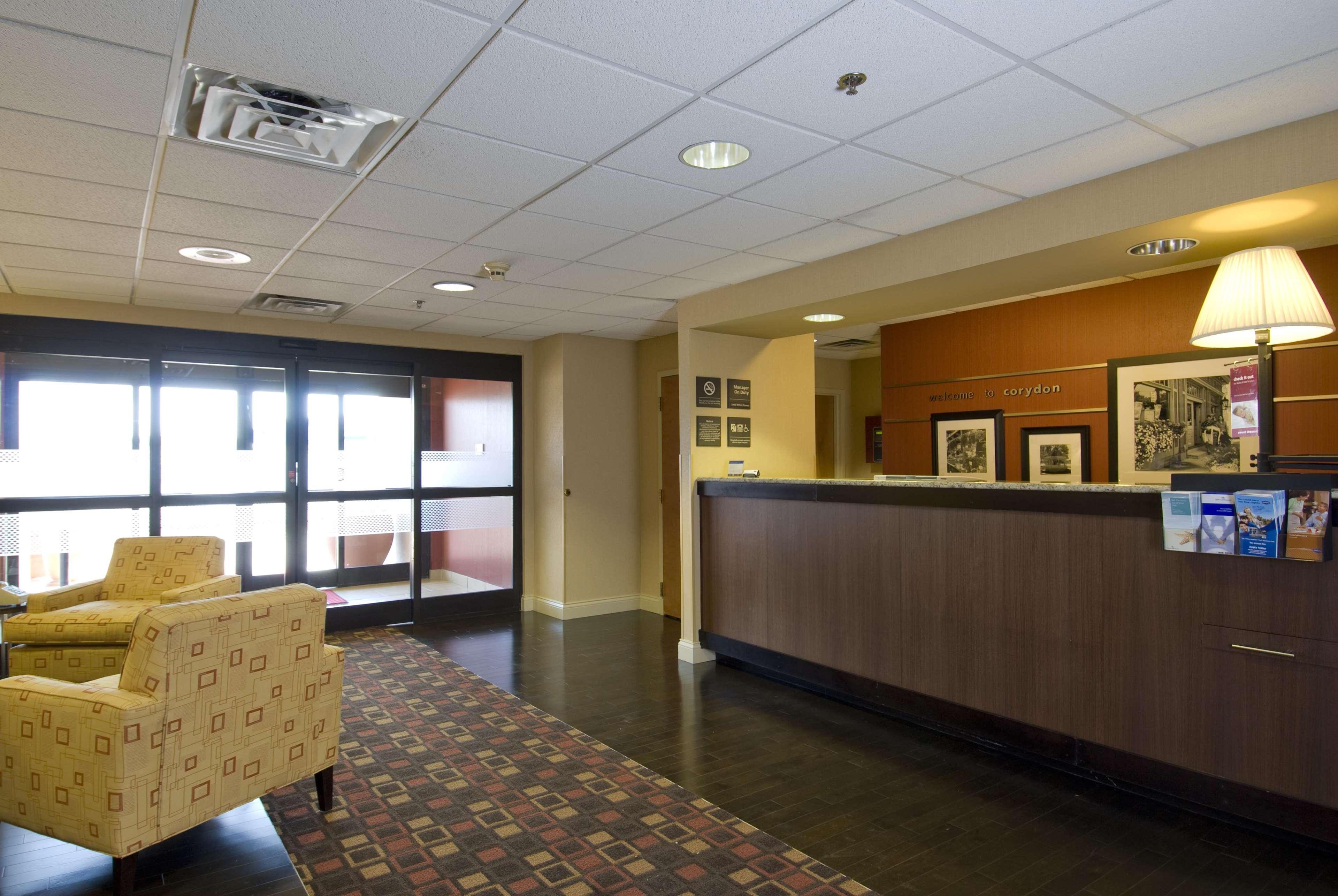 Hampton Inn Corydon Интерьер фото