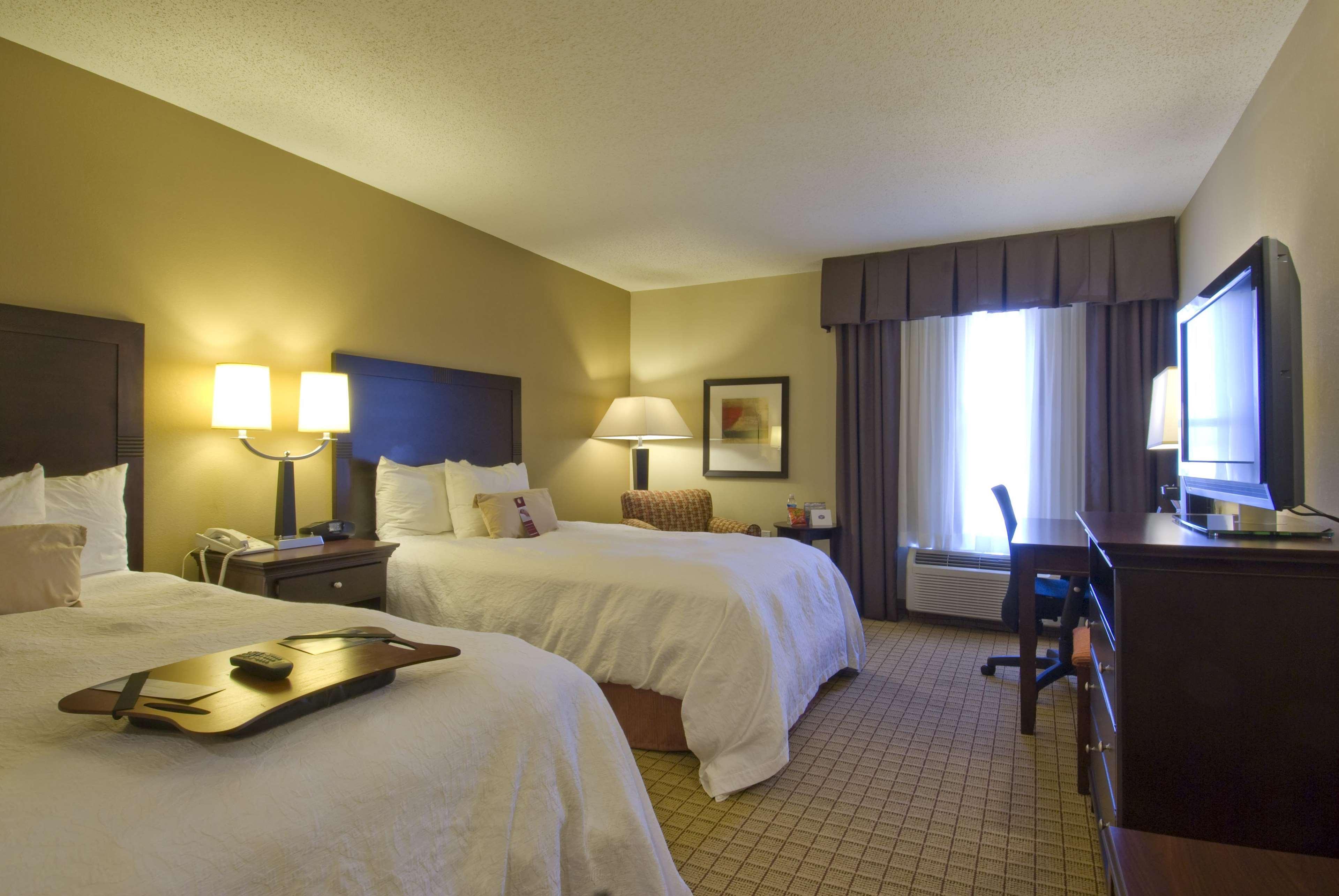 Hampton Inn Corydon Номер фото