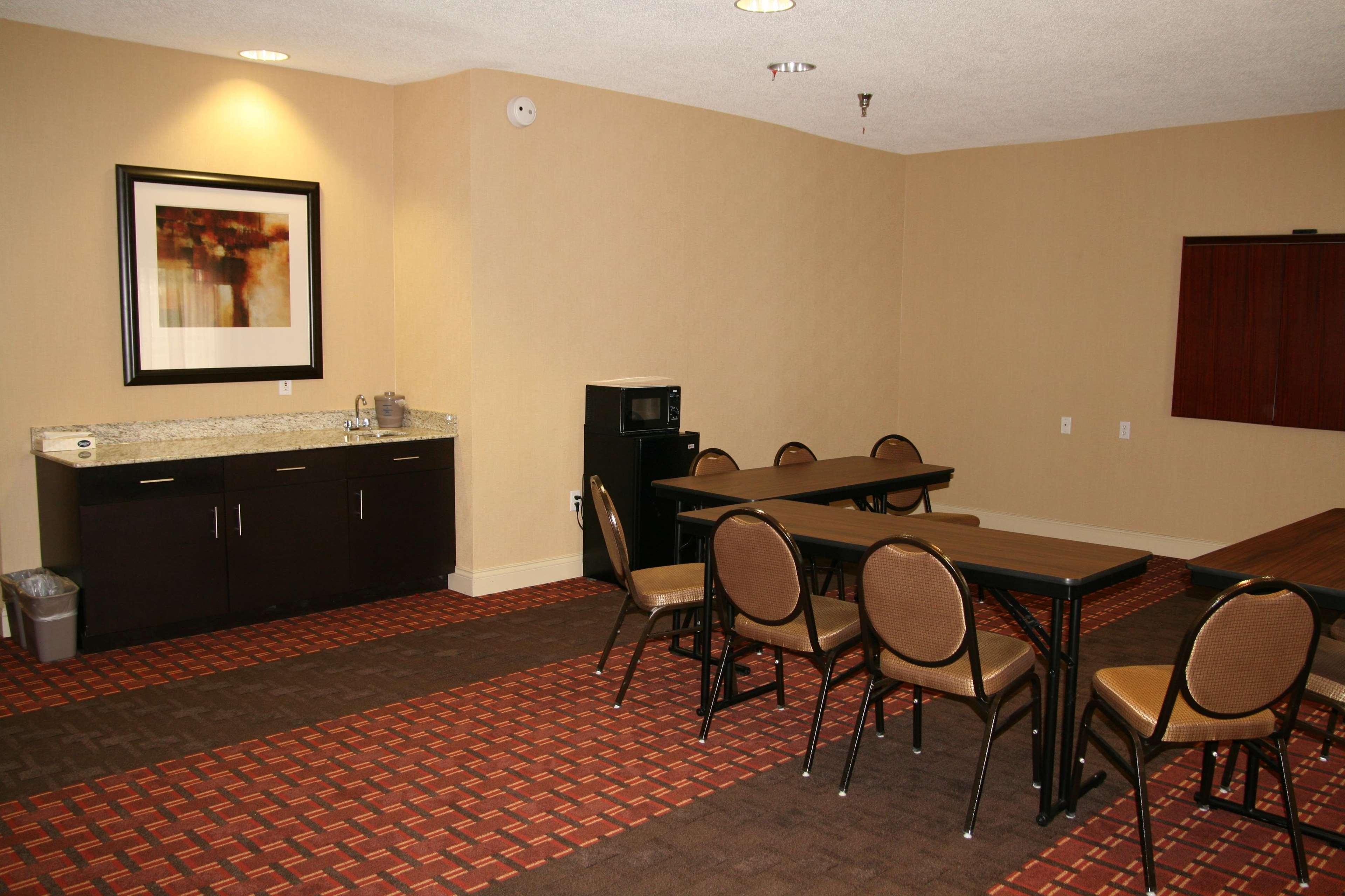 Hampton Inn Corydon Экстерьер фото
