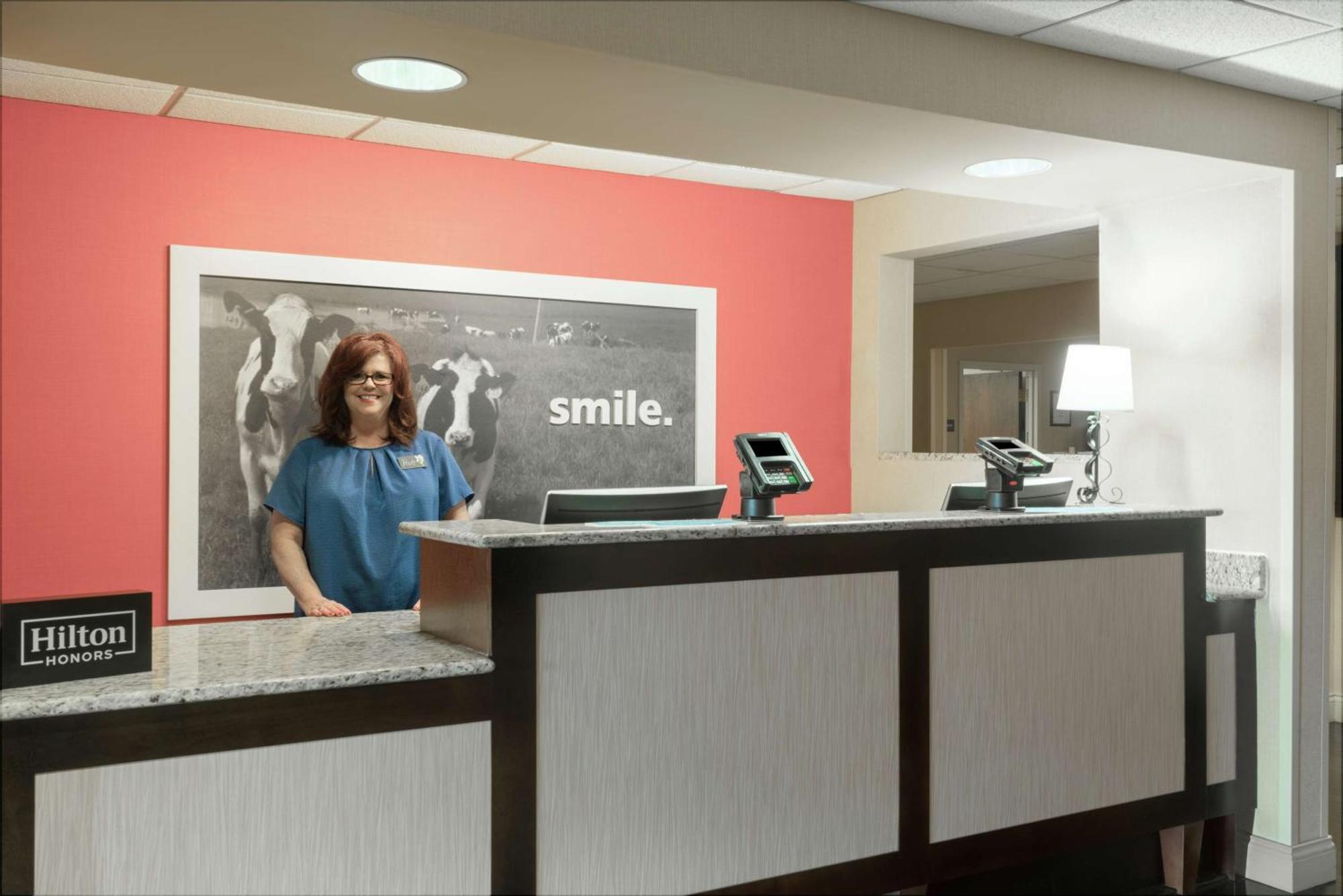 Hampton Inn Corydon Экстерьер фото