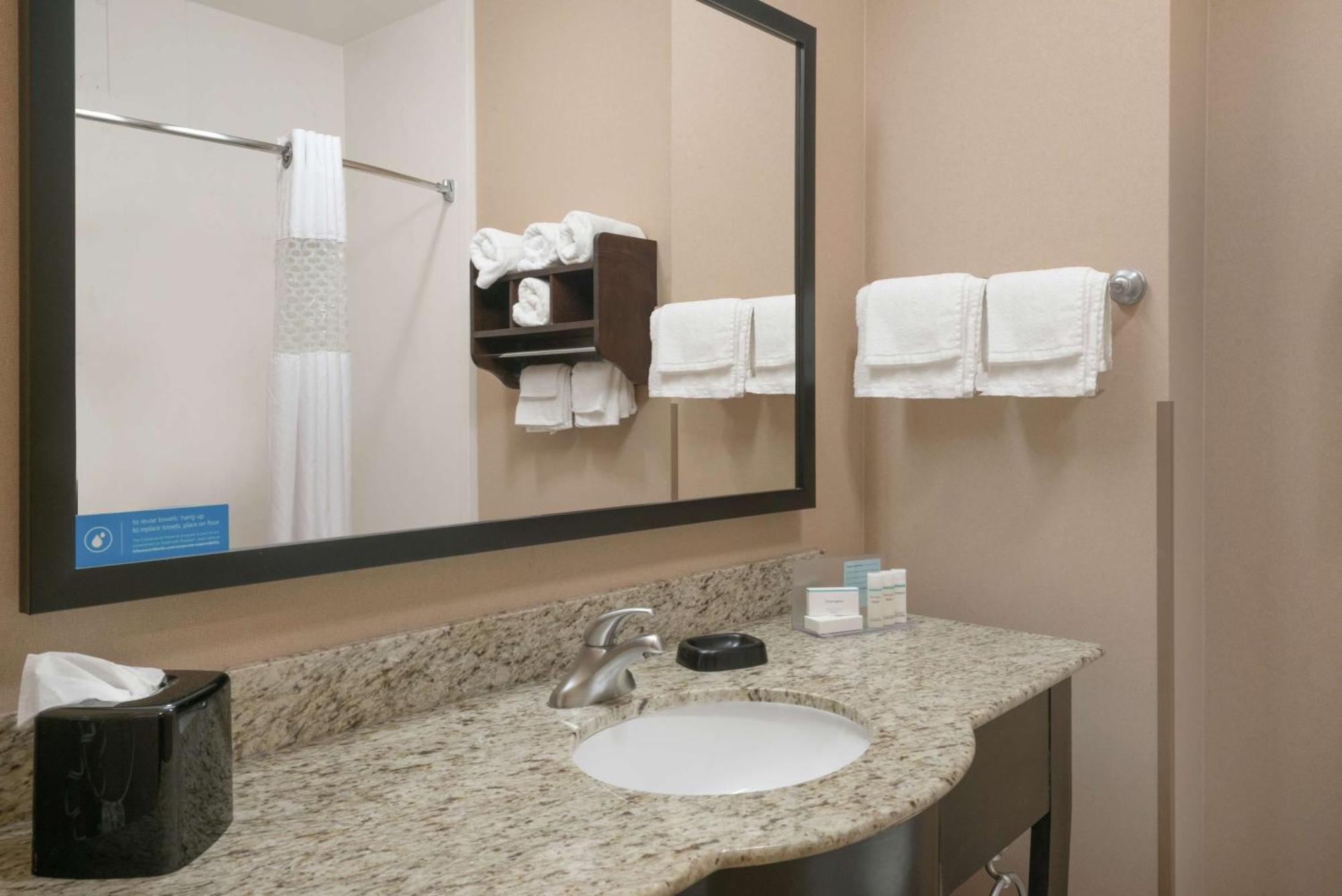 Hampton Inn Corydon Экстерьер фото
