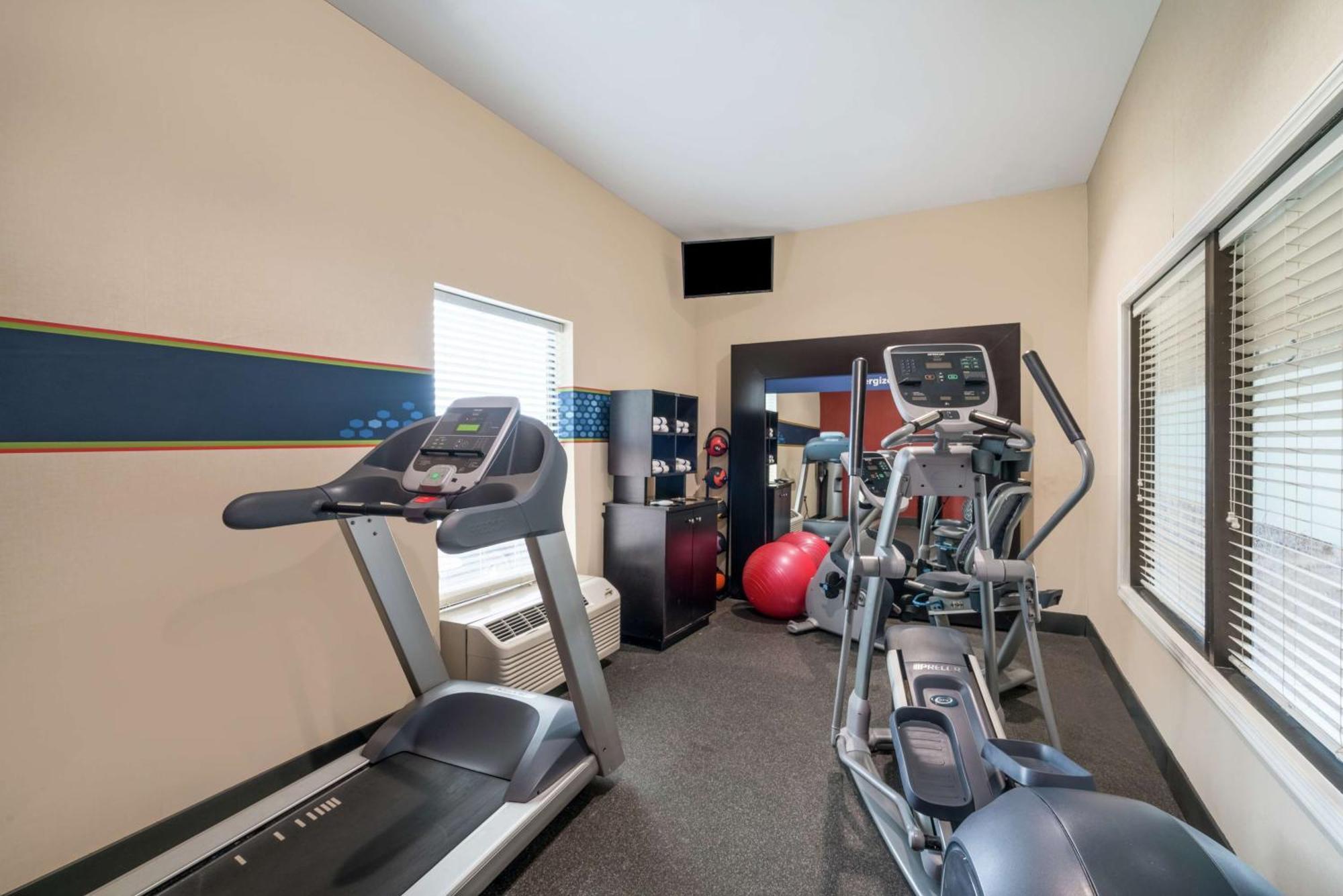 Hampton Inn Corydon Экстерьер фото
